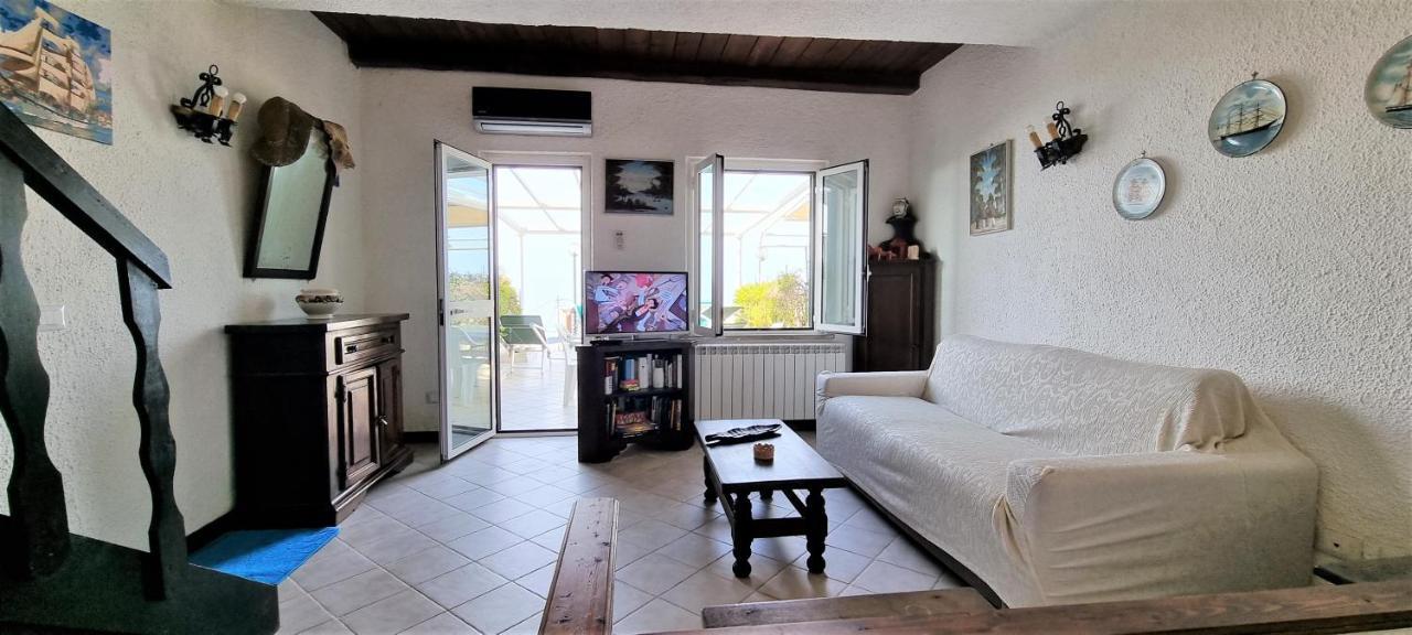 LA VILLA fronte SPIAGGIA BANDIERA BLU Sperlonga Esterno foto