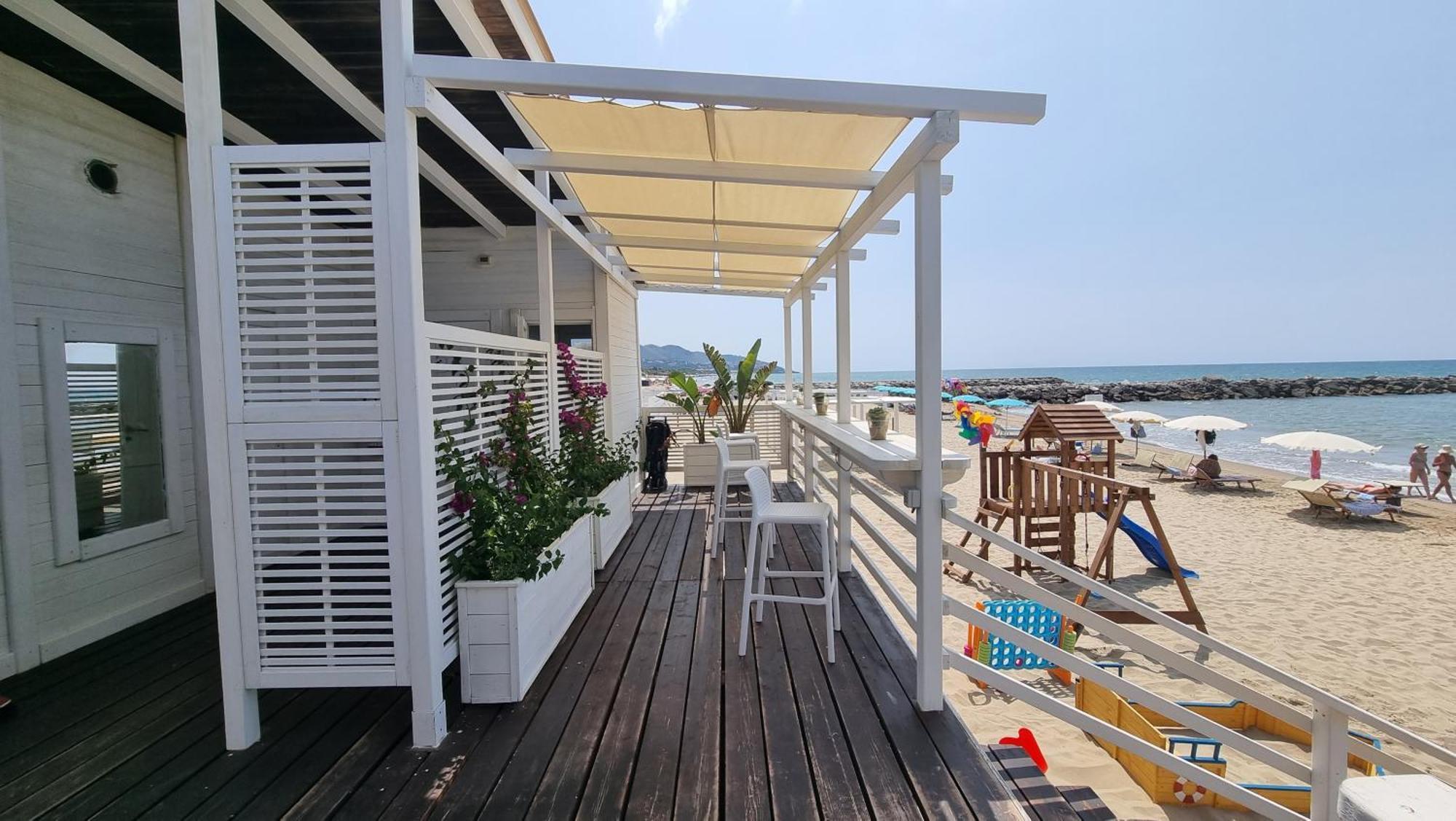 LA VILLA fronte SPIAGGIA BANDIERA BLU Sperlonga Esterno foto